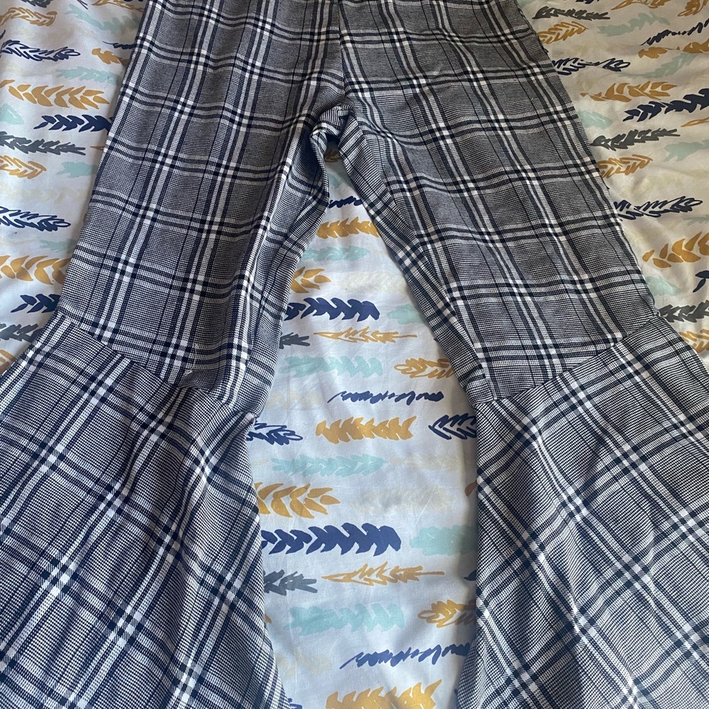 Flare out pants
